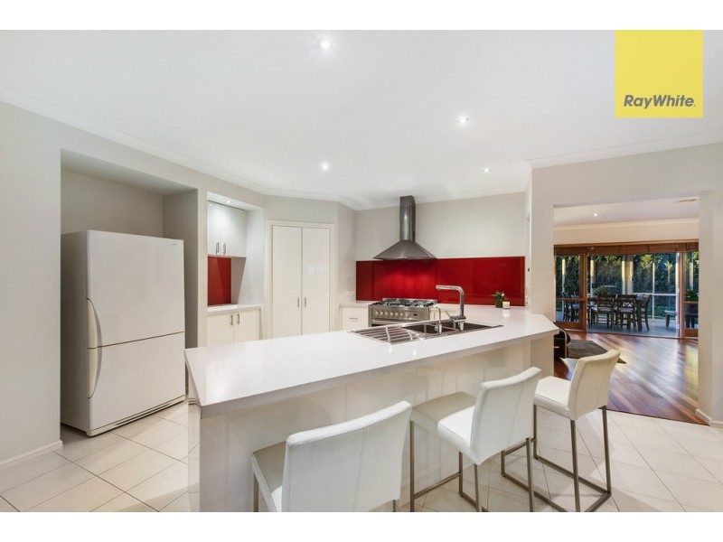 13 Salisbury Court, Hillside VIC 3037