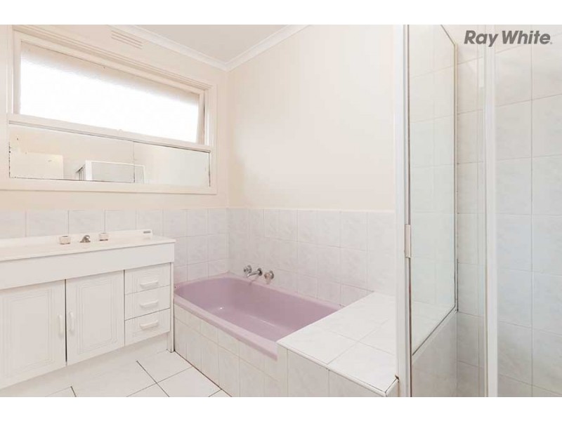 27 Camdale Parade, St Albans VIC 3021