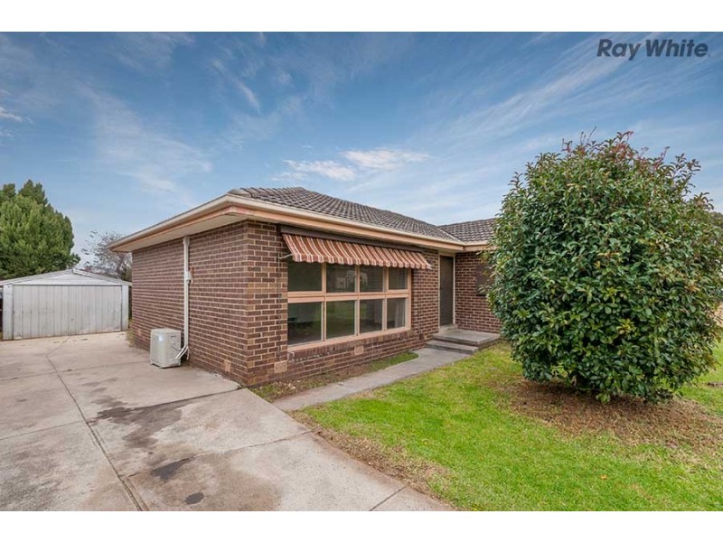27 Camdale Parade, St Albans VIC 3021