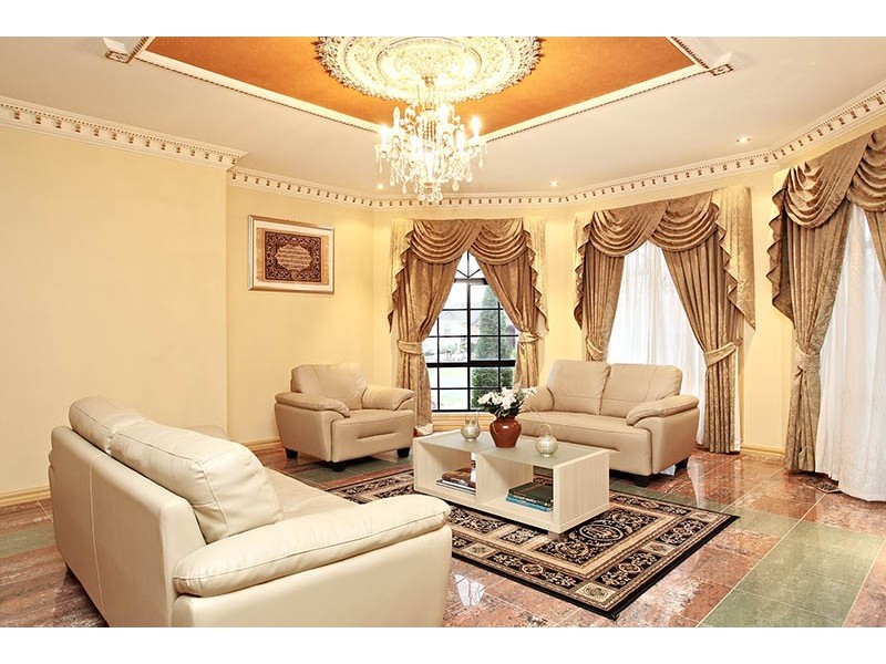 37 Australia Drive, Taylors Lakes VIC 3038