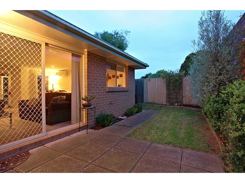 2/75 Swan Street, Keilor Park VIC 3042