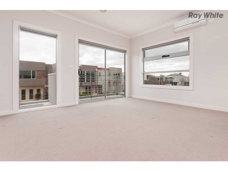 1 Kensington Street, Caroline Springs VIC 3023