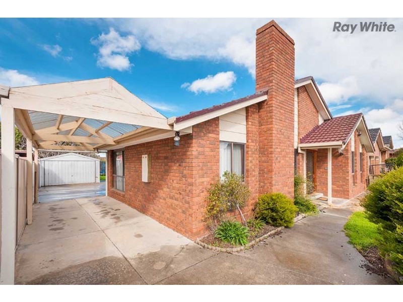 18 Morris Drive, Keilor Downs VIC 3038