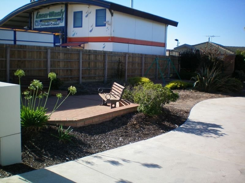 2/522 Melton Highway, Sydenham VIC 3037