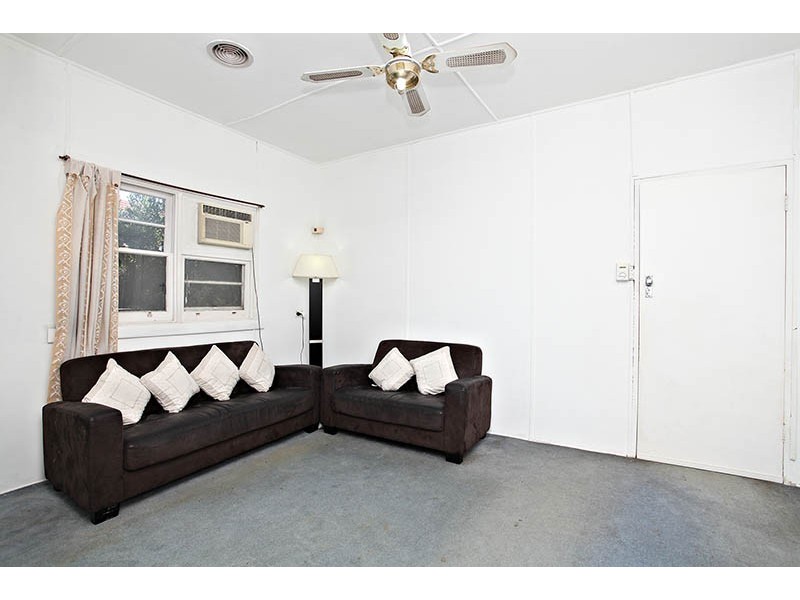 19 West Street, Ardeer VIC 3022