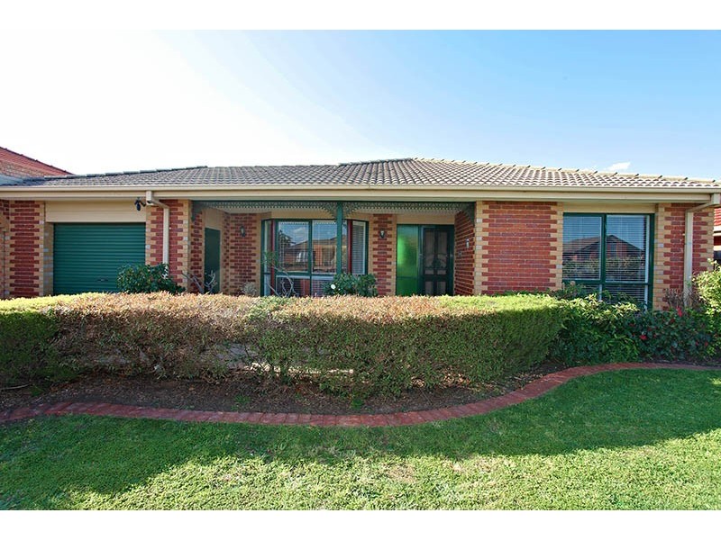 114 Lady Nelson Way, Taylors Lakes VIC 3038