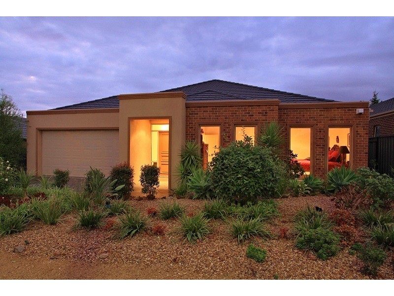 18 Bloomsbury Court, Hillside VIC 3037