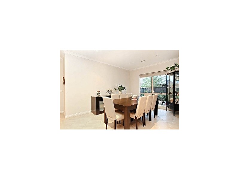 18 Bloomsbury Court, Hillside VIC 3037