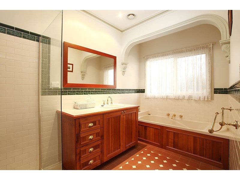 17 Wolviston Avenue, Hillside VIC 3037