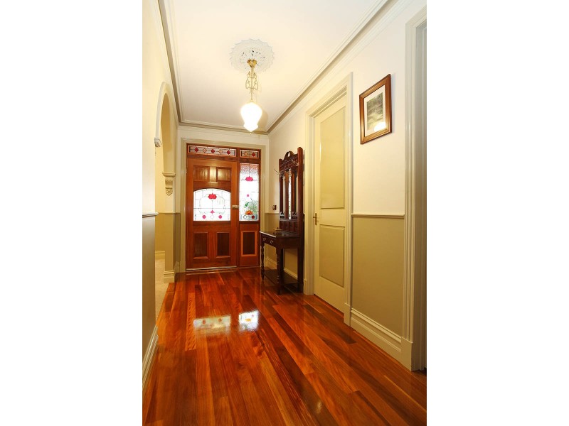 17 Wolviston Avenue, Hillside VIC 3037