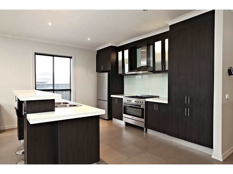 11 Chelsea Court, Burnside Heights VIC 3023