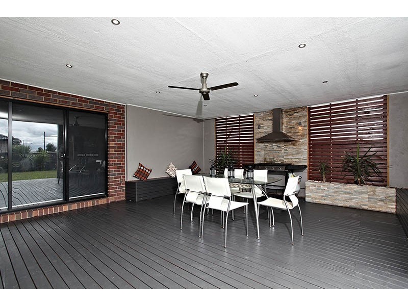 11 Chelsea Court, Burnside Heights VIC 3023