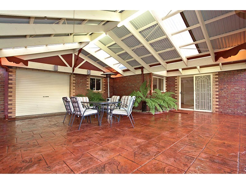 5 Balaka Ct, Delahey VIC 3037