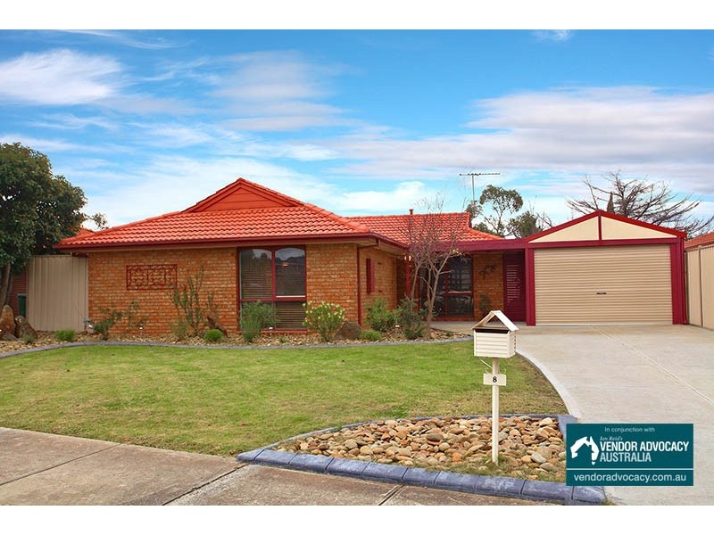 8 Wanganui Court, Taylors Lakes VIC 3038