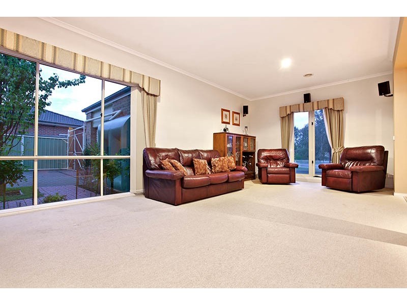 63 The Regency, Hillside VIC 3037