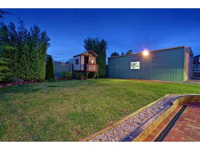 63 The Regency, Hillside VIC 3037