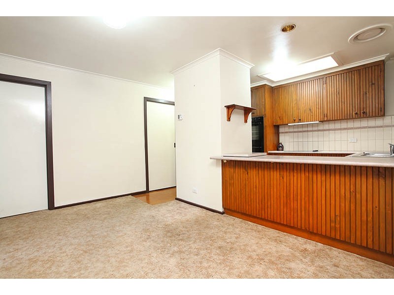 11 Rowan Drive, Kealba VIC 3021