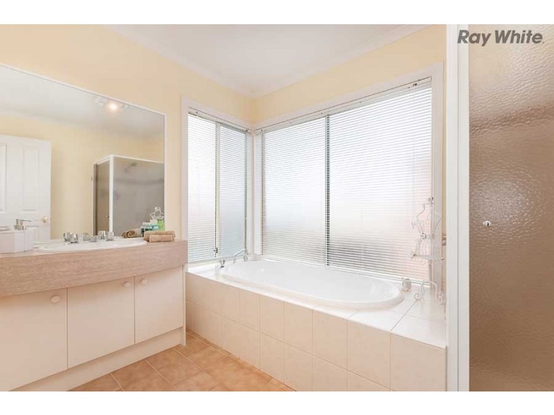 3 Stadan Place, Hillside VIC 3037
