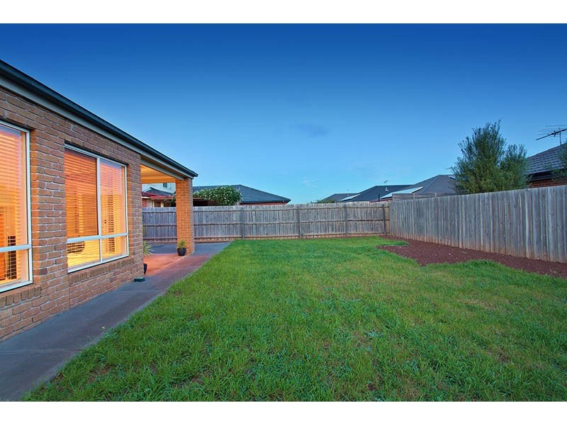 14 Pitt Street, Taylors Hill VIC 3037