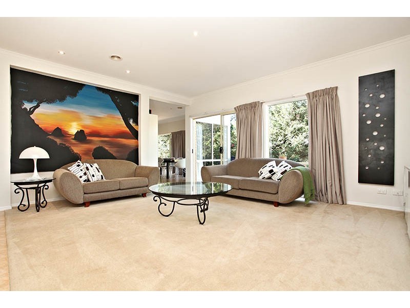 36 Loddon Drive, Taylors Hill VIC 3037