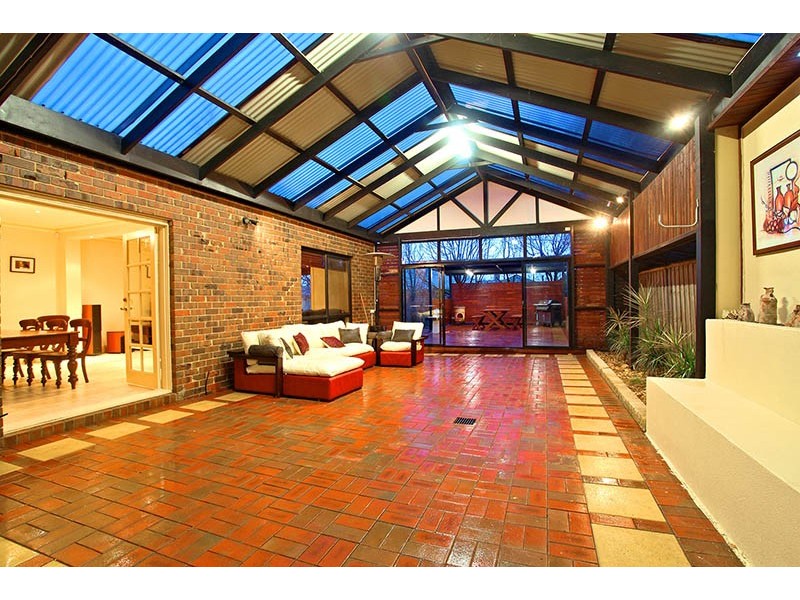 13 Wellington Drive, Hillside VIC 3037