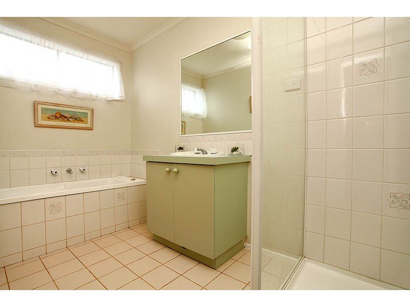 91 John Paul Drive, Hillside VIC 3037