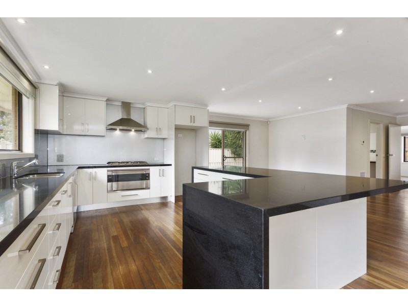 37 Jackman Crescent, Keilor VIC 3036