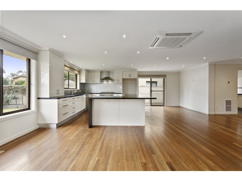 37 Jackman Crescent, Keilor VIC 3036
