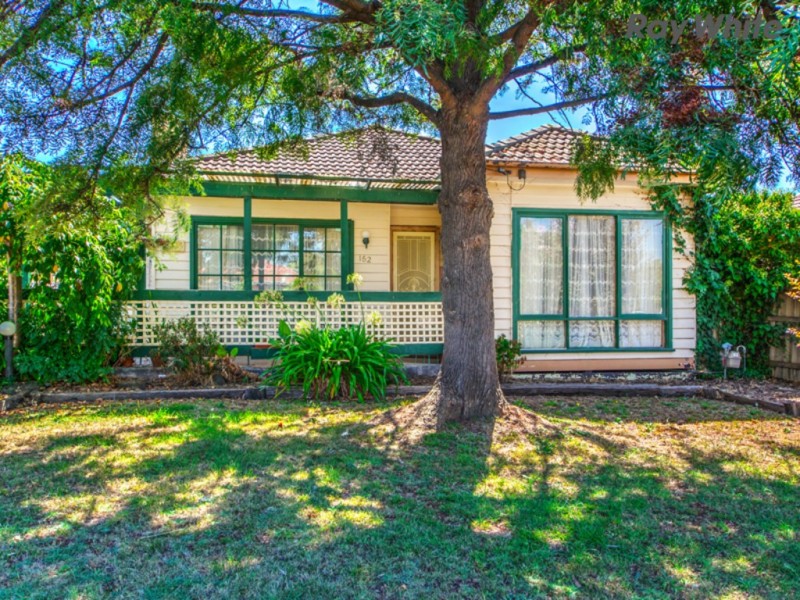 152 Power Street, St Albans VIC 3021