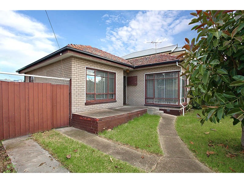 21 Tait Street, Newport VIC 3015