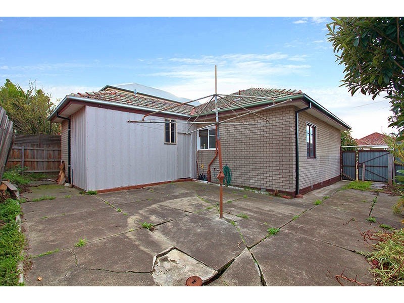 21 Tait Street, Newport VIC 3015