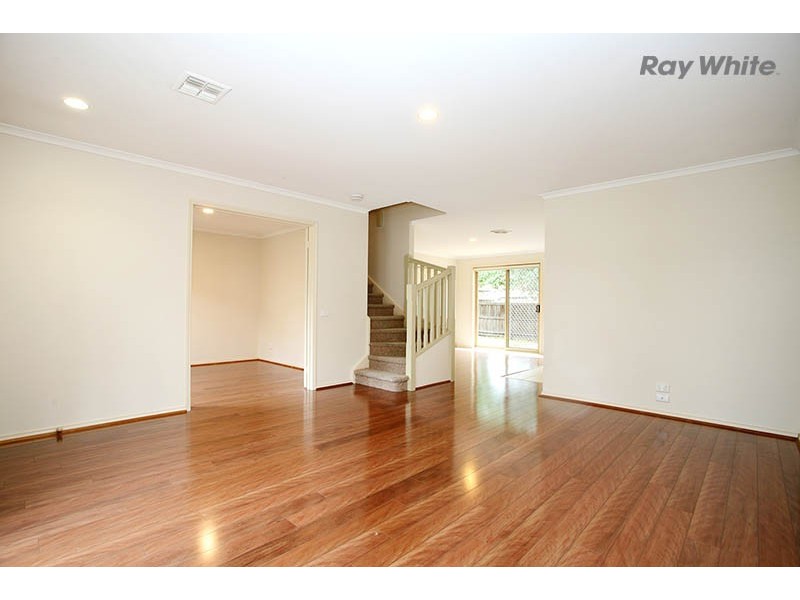 1/215 Betula Avenue, Mill Park VIC 3082