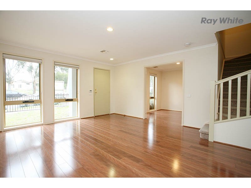 1/215 Betula Avenue, Mill Park VIC 3082
