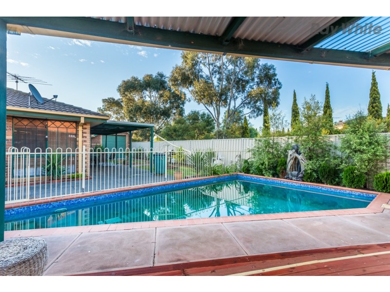 2 Nottingham Way, Sydenham VIC 3037