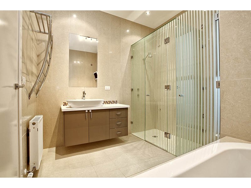 21 Pro Hart Way, Caroline Springs VIC 3023