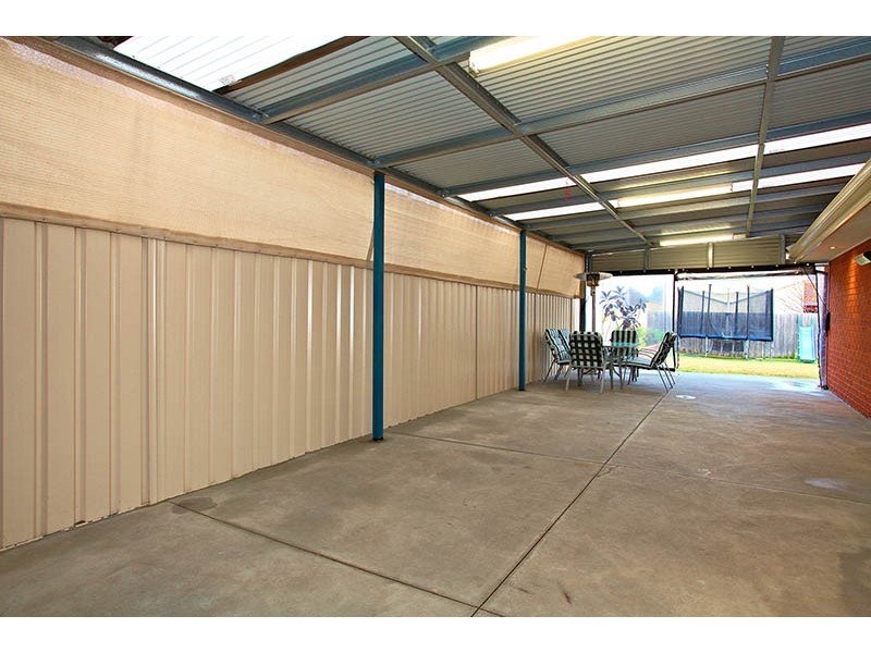 20 Wisteria Close, Taylors Hill VIC 3037