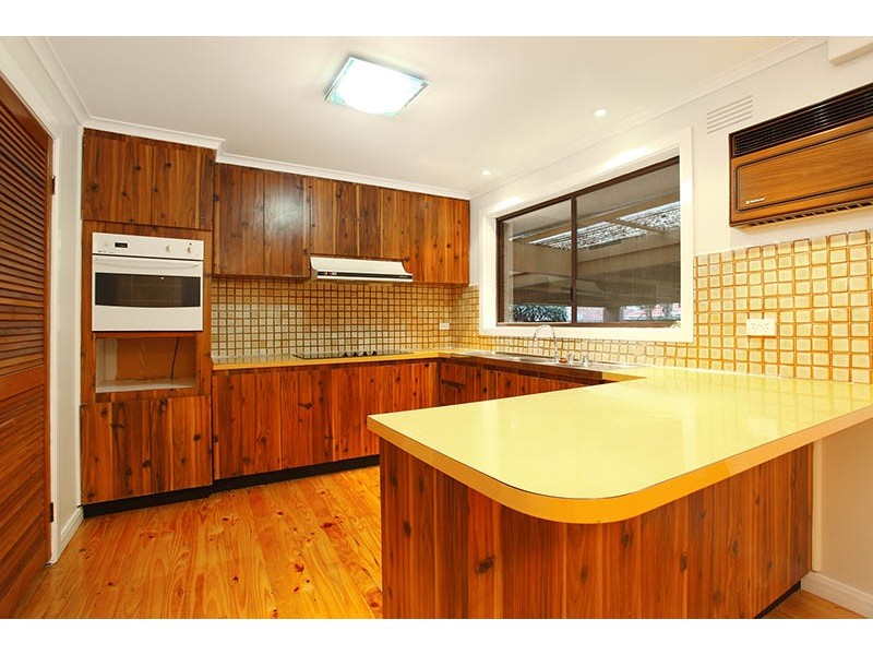 5 Tarella Drive, Keilor Downs VIC 3038