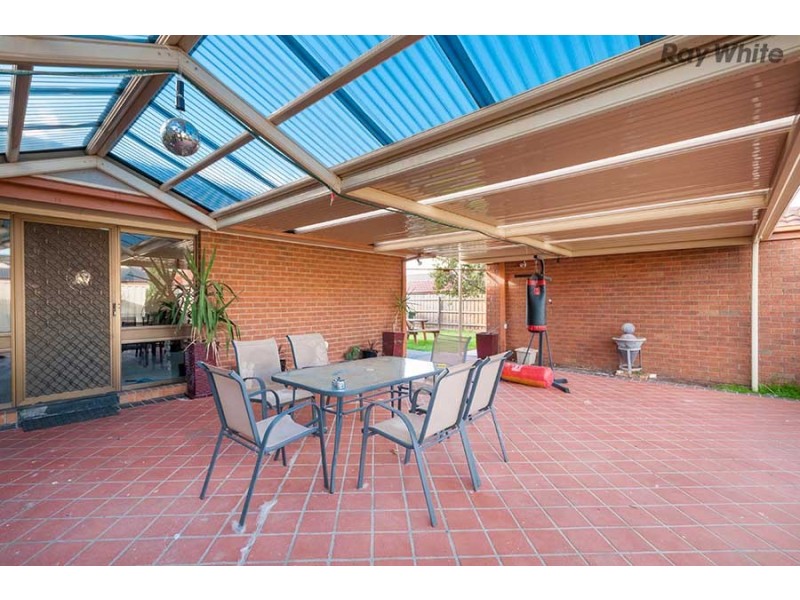 1 Ivy Tower Court, Taylors Lakes VIC 3038