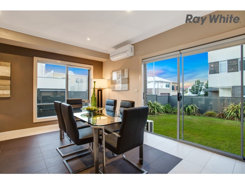 1 Kensington Street, Caroline Springs VIC 3023