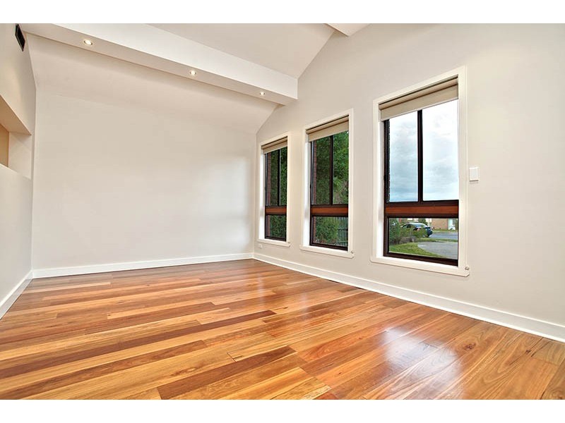 5 Kohurau Court, Taylors Lakes VIC 3038