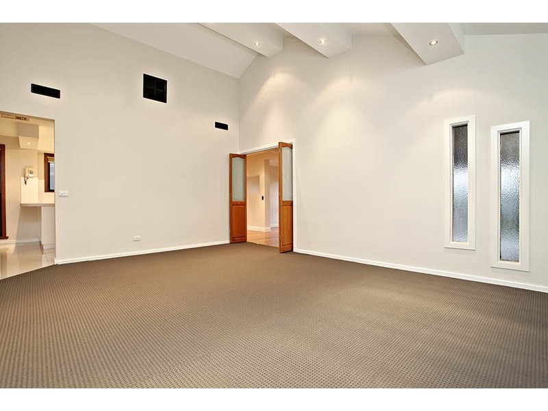 5 Kohurau Court, Taylors Lakes VIC 3038