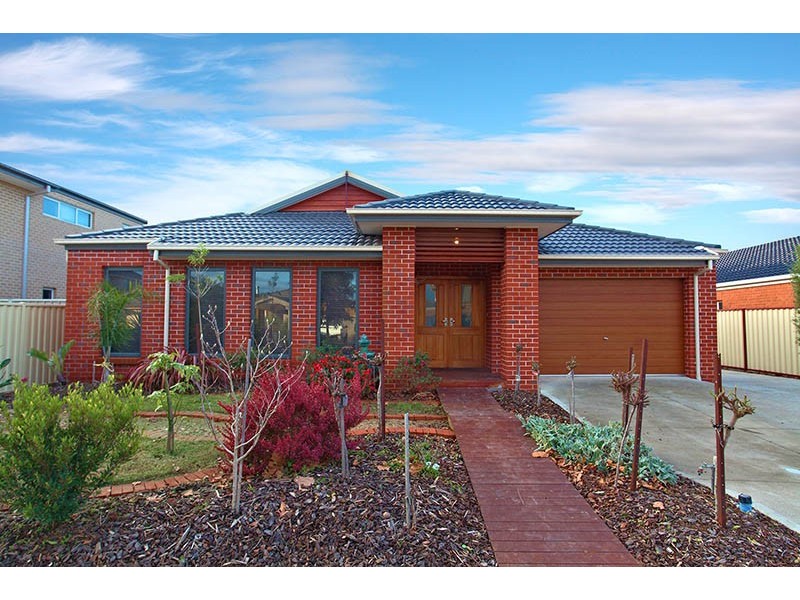 24 Highwood Drive, Hillside VIC 3037