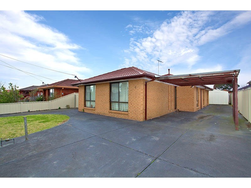 8 Branston Road, St Albans VIC 3021