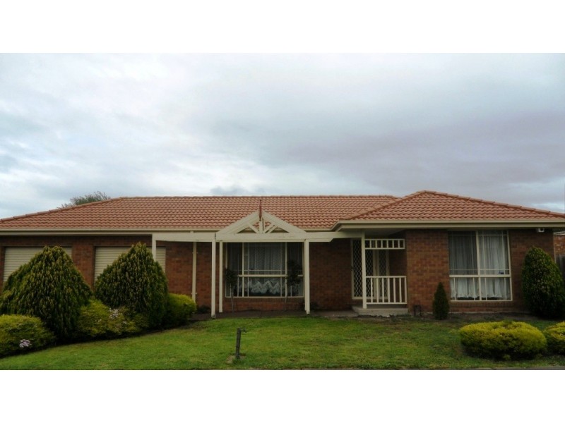 19 Dundee Way, Sydenham VIC 3037