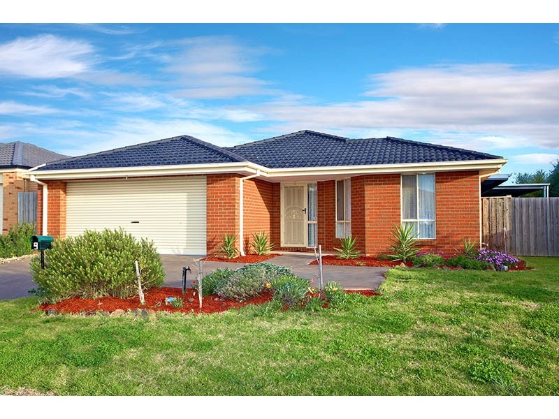 9 Moray Close, Taylors Hill VIC 3037