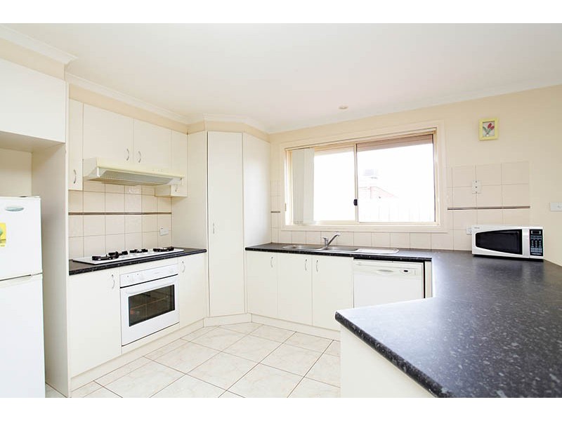 1 Lorraine Lee Way, Sydenham VIC 3037