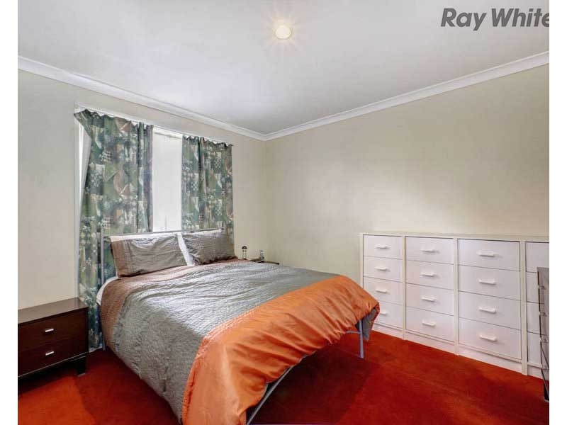11 Charles Court, Sydenham VIC 3037