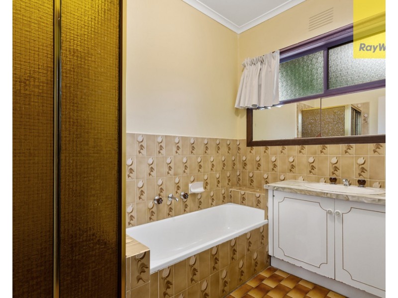 21 Apollo Road, Taylors Lakes VIC 3038