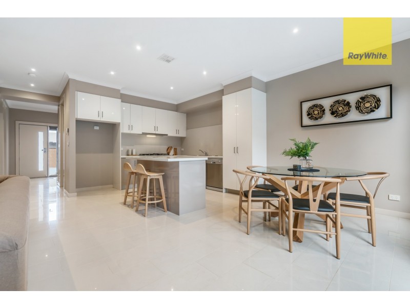 25 The Esplanade, Caroline Springs VIC 3023