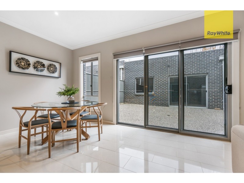 25 The Esplanade, Caroline Springs VIC 3023